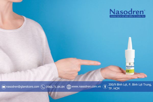 chọn xịt xoang nasodren