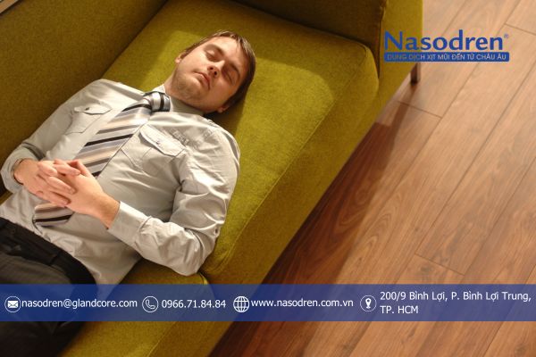 nghỉ trưa đúng giúp dùng thuốc viêm xoang dễ chịu