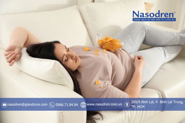 nghỉ trưa sau khi ăn