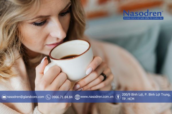 uống cà phê quá sớm